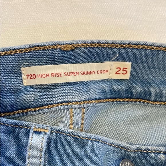 Levi’s 720 High Rise Super Skinny Crop - Picture 4 of 5
